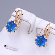 Сережки ХР. Позолота 18К. Камені: синій циркон. Довжина: 18 мм. Ширина: 10 мм.