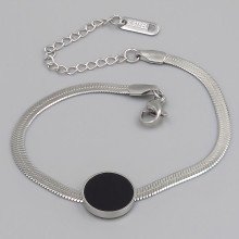 Браслет з чорною емаллю Stainless Steel. Сталь. Родій. Довжина: 17-22 см. Ширина: 10 мм.