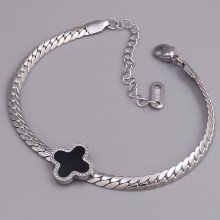 Браслет з чорною емаллю Stainless Steel. Сталь. Родій. Довжина: 17-22 см. Ширина: 13 мм.