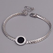 Браслет з чорною емаллю Stainless Steel. Сталь. Родій. Довжина: 17-22 см. Ширина: 11 мм.