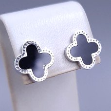 Сережки-гвоздики з чорною емаллю Stainless Steel. Сталь. Родій. Довжина: 15 мм. Ширина: 13 мм.
