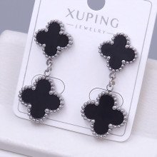 Сережки-гвоздики з чорною емаллю Stainless Steel. Сталь. Родій. Довжина: 34 мм. Ширина: 15 мм.