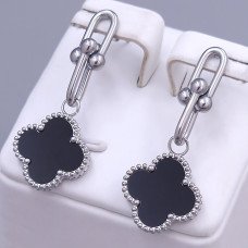 Сережки-гвоздики з чорною емаллю Stainless Steel. Сталь. Родій. Довжина: 38 мм. Ширина: 15 мм.
