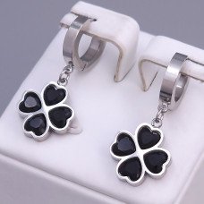 Сережки Stainless Steel. Сталь. Родій. Камені: чорний циркон. Довжина: 30 мм. Ширина: 13 мм.