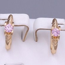 Сережки ХР. Позолота 18К. Камені: рожевий циркон. Довжина: 19 мм. Ширина: 5 мм.