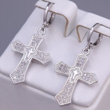 Сережки-хрестики ХР. Родій. Камені: білий циркон. Довжина: 38 мм. Ширина: 19 мм.