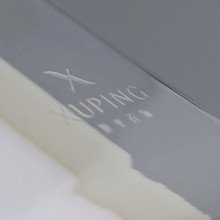 Фірмова коробка Хuping для однієї каблучки. Довжина: 59 мм. Ширина: 59 мм.