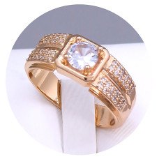 Печатка XР. Позолота 18К. Камені: білий циркон. Ширина: 9 мм. Є: 20р 21р 22р 20