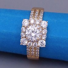 Каблучка XР. Позолота 18К. Камені: циркон. Є: 19р 20р