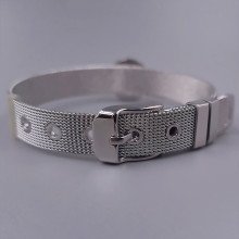 Жорсткий браслет Stainless Steel з білою емаллю. Сталь. Родій. Довжина: 21 см. Ширина: 15 мм.