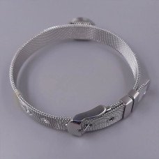 Жорсткий браслет Stainless Steel з білою емаллю. Сталь. Родій. Довжина: 21 см. Ширина: 15 мм.
