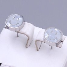Сережки-гвоздики Stainless Steel з рожевою емаллю. Сталь. Родій. Довжина: 15 мм. Ширина: 10 мм.