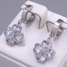 Сережки Stainless Steel. Сталь. Родій. Камені: білий циркон. Довжина: 30 мм. Ширина: 15 мм.