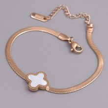 Браслет Stainless Steel з білою емаллю. Сталь. Позолота ЧВ. Довжина: 17-22 см. Ширина: 13 мм.