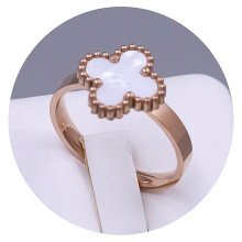 Каблучка Stainless Steel з білою емаллю. Сталь. Позолота ЧВ. Є: 16р 17р 18р 19р 20р