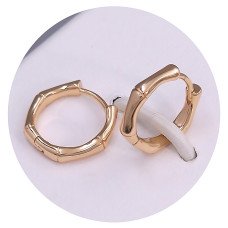 Сережки ХР. Позолота 18К. Діаметр: 15 мм. Ширина: 3 мм.