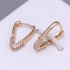 Сережки ХР. Позолота 18К. Камені: білий циркон. Довжина: 18 мм. Ширина: 4 мм.