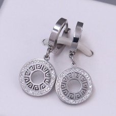 Сережки Stainless Steel. Сталь. Родій. Камені: білий циркон. Довжина: 30 мм. Ширина: 12 мм.