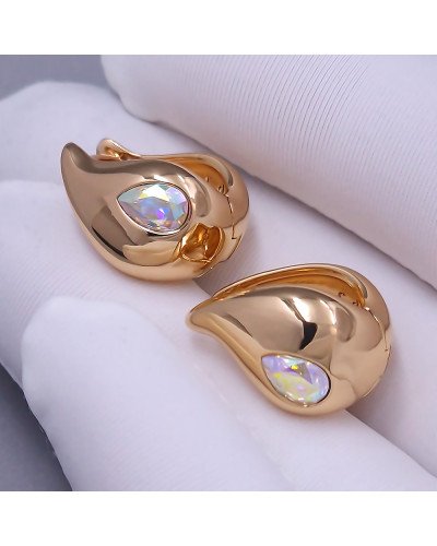 Сережки XР. Позолота 18К. Камені: Swarovski бензинового кольору. Довжина: 16 мм. Ширина: 10 мм.