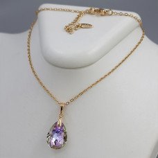 Набір ХР. Сережки та кулон на ланцюжку зі Swarovski бузкового кольору. Мед. золото 18К Ланцюжок: 40-45 см. Сережки: 35 мм.