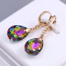Набір ХР. Сережки та кулон на ланцюжку зі Swarovski кольору хамелеон. Мед. золото 18К Ланцюжок: 40-45 см. Сережки: 35 мм.
