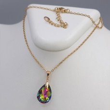 Набір ХР. Сережки та кулон на ланцюжку зі Swarovski кольору хамелеон. Мед. золото 18К Ланцюжок: 40-45 см. Сережки: 35 мм.