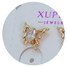Сережки-гвоздики XР. Позолота 18К. Камені: білий циркон. Довжина: 8 мм. Ширина: 8 мм. 6 пар