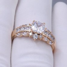 Каблучка XР. Позолота 18К. Камені: циркон. Є: 19р