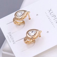 Сережки XР. Позолота 18К. Камені: Swarovski. Довжина: 17 мм. Ширина: 8 мм.