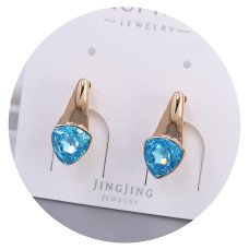 Сережки XР. Позолота 18К. Камені: Swarovski. Довжина: 18 мм. Ширина: 8 мм.