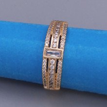 Каблучка XР. Позолота 18К. Камені: циркон. Є: 19р