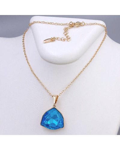 Кулон на ланцюжку XР. Позолота 18К. Камені: Swarovski. Діаметр кулона: 18 мм Довжина ланцюжка: 40-45 мм