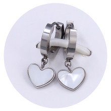 Сережки Stainless Steel з білою емаллю. Сталь. Родій. Довжина: 22 мм. Ширина: 10 мм.