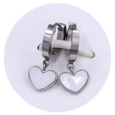 Сережки Stainless Steel з білою емаллю. Сталь. Родій. Довжина: 22 мм. Ширина: 10 мм.