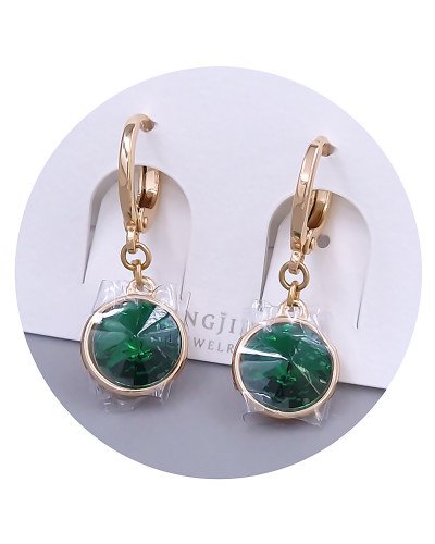 Сережки XР. Позолота 18К. Камені: Swarovski зеленого кольору. Довжина: 26 мм. Ширина: 10 мм.