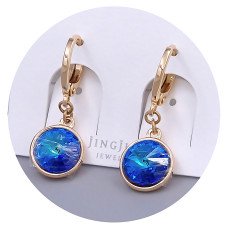 Сережки XР. Позолота 18К. Камені: Swarovski блакитного кольору. Довжина: 26 мм. Ширина: 10 мм.
