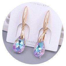 Сережки XР. Позолота 18К. Камені: Swarovski хамелеон. Довжина: 39 мм. Ширина: 9 мм.