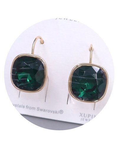 Сережки XР. Позолота 18К. Камені: Swarovski зелений коліру. Довжина: 19 мм. Ширина: 13 мм.