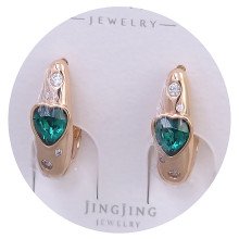 Сережки XР. Позолота 18К. Камені: Swarovski зелений і білий циркон. Довжина: 18 мм. Ширина: 6 мм.