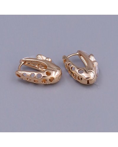 Сережки XР. Позолота 18К. Swarovski блакитного кольору. Довжина: 18 мм. Ширина: 6 мм.