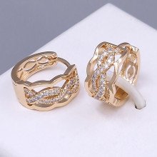 Сережки ХР. Позолота 18К. Камені: білий циркон. Діаметр: 15 мм. Ширина: 8 мм.