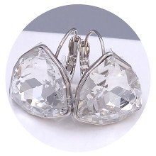 Сережки ХР. Родій. Камені: Swarovski білого кольору. Довжина: 20 мм. Ширина: 18 мм.