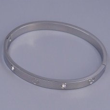 Жорсткий браслет Stainless Steel. Сталь. Родій. Камені: білий циркон. Діаметр: 65 мм