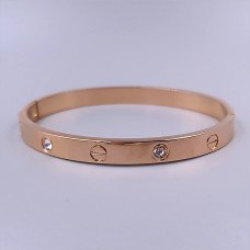 Жорсткий браслет Stainless Steel. Сталь. Позолота ЧВ. Камені: білий циркон. Діаметр: 64 мм