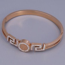 Жорсткий браслет Stainless Steel. Сталь. Позолота ЧВ. Камені: білий циркон. Діаметр: 63 мм
