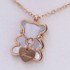 Ланцюжок з кулоном Stainless Steel з білою емаллю. Сталь. Позолота ЧВ. Довжина ланцюжка: 39.5-44.5 см.