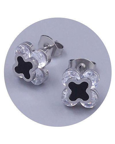 Сережки-гвоздики Stainless Steel із чорною емаллю. Сталь. Родій. Камені: білий циркон. Довжина: 17 мм. Ширина: 9 мм.