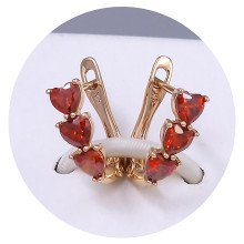 Сережки ХР. Позолота 18К. Камені: циркон. Довжина: 16 мм. Ширина: 4 мм.