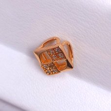 Кулон ХР. Позолота ЧВ. Камені: білий циркон. Довжина: 12 мм. Ширина: 12 мм.