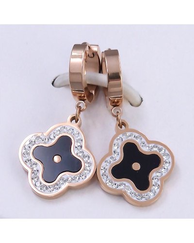 Сережки Stainless Steel з чорною емаллю. Сталь. Позолота ЧВ. Камені: білий циркон. Довжина: 33 мм. Ширина: 16 мм.